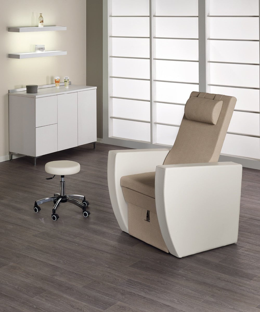 MB Pacific Pedicure Chair - Koosvanderbeek.nl - Medical & Beauty - Beautysalon