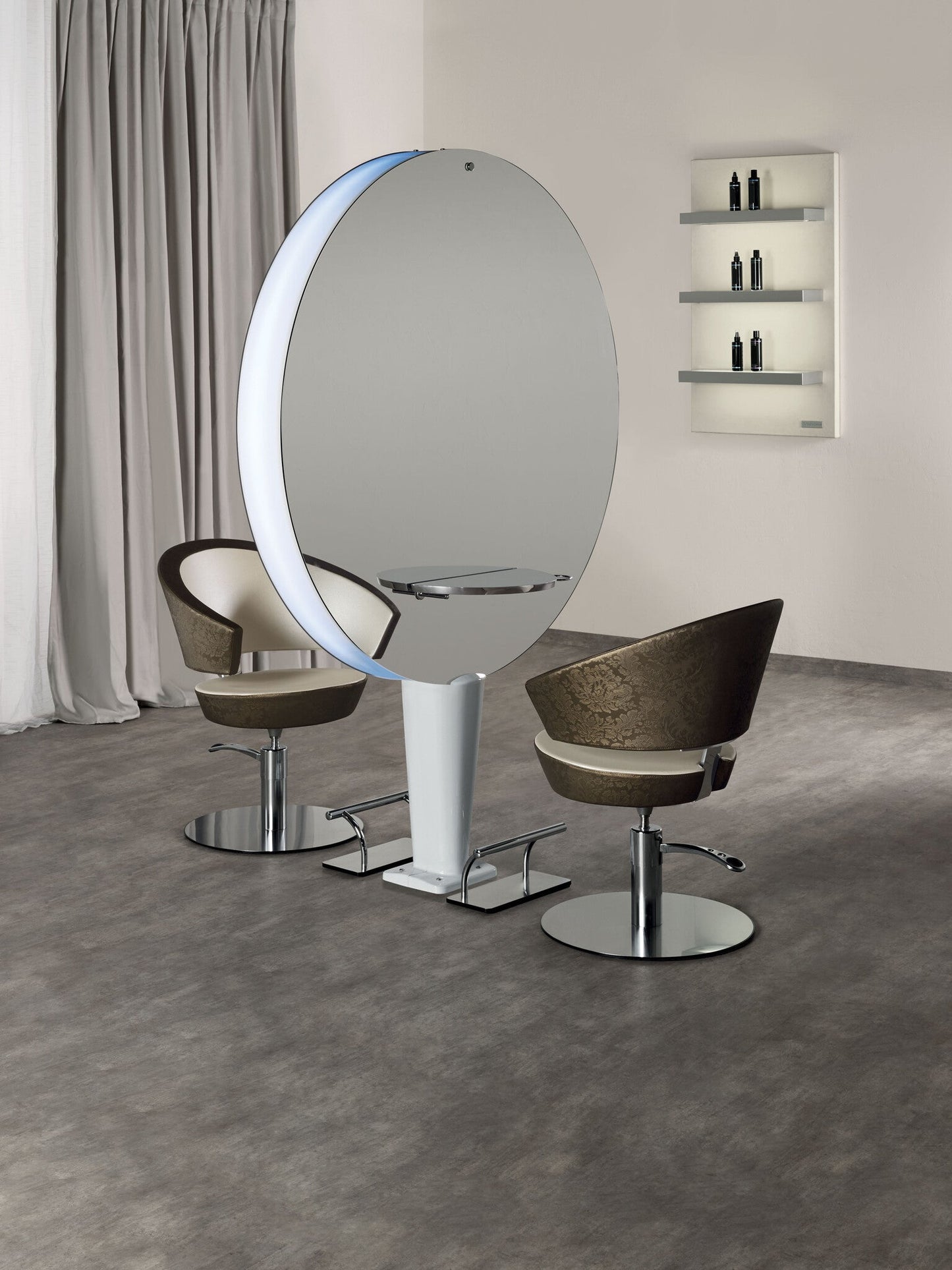 SA Kappersstoel Flute - Koosvanderbeek.nl - Salon Ambience - Kappersstoel