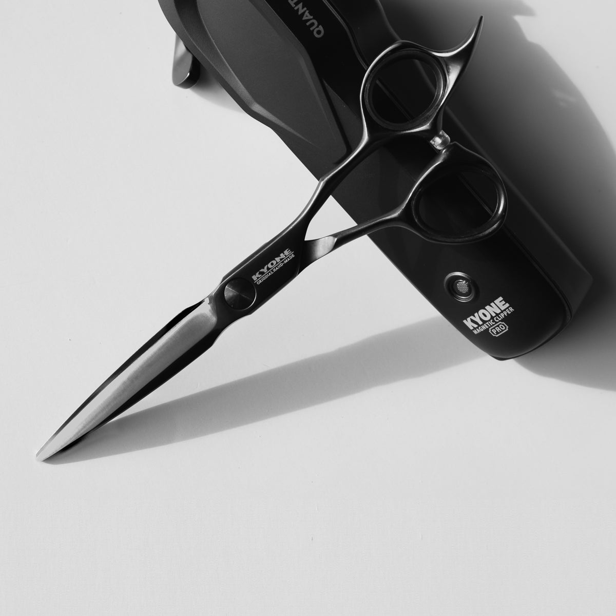 Kyone Schaar 810B Black 5.7