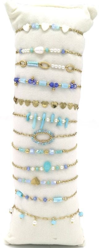 Stainless steel armbandjes op kussen groot blauw - Koosvanderbeek.nl - koosvanderbeek - Haarmode